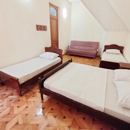 Batumi Sun Hostel ภายนอก รูปภาพ