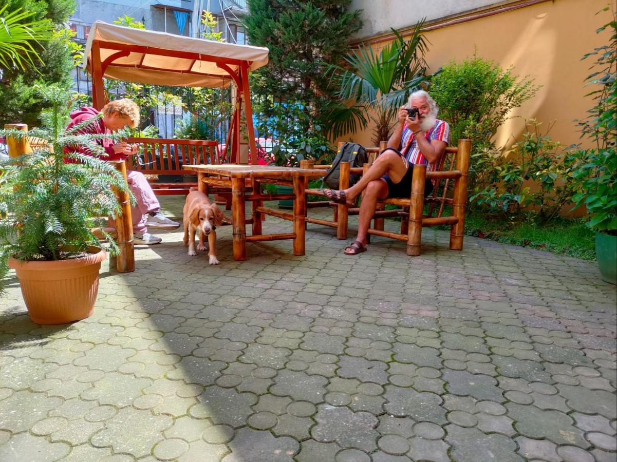 Batumi Sun Hostel ภายนอก รูปภาพ