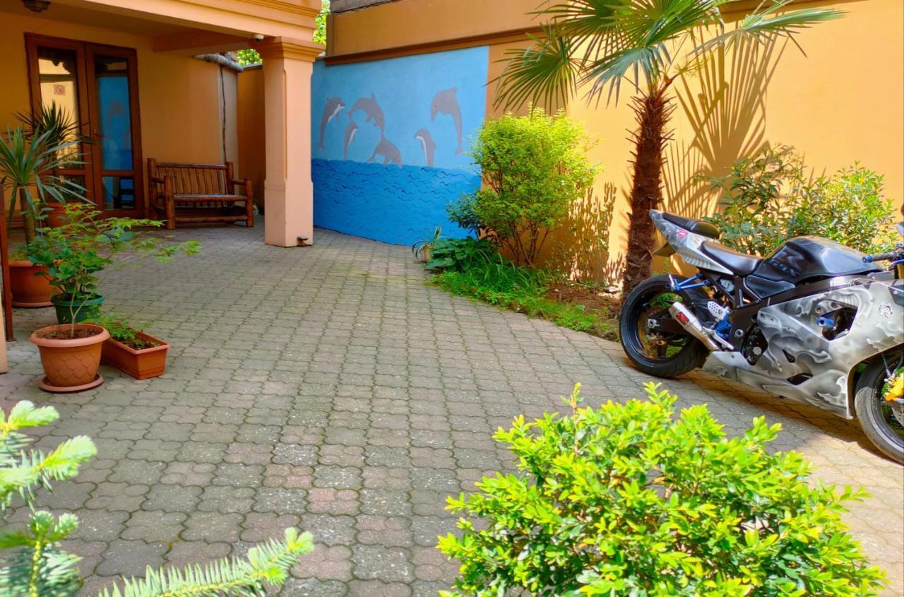 Batumi Sun Hostel ภายนอก รูปภาพ