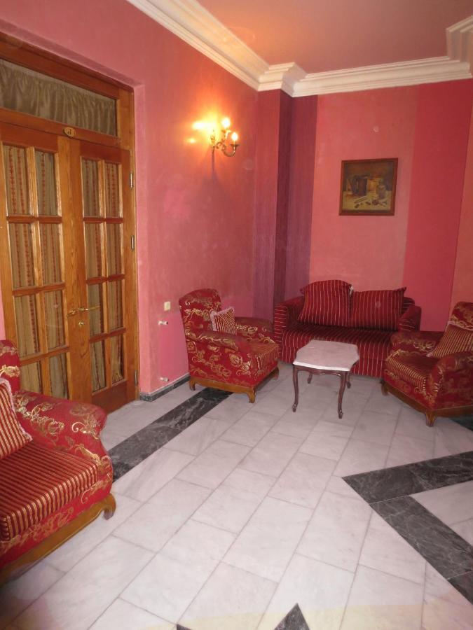 Batumi Sun Hostel ภายนอก รูปภาพ