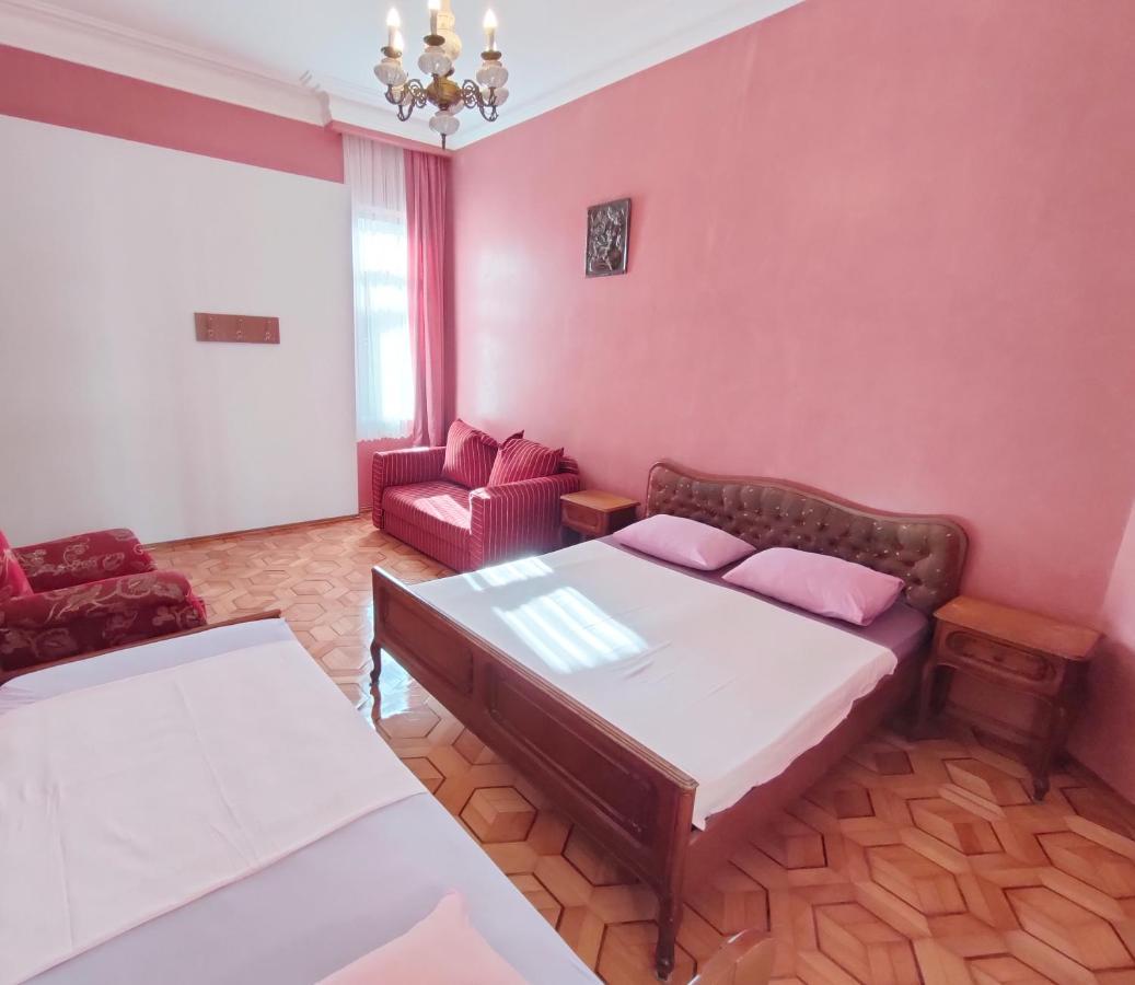 Batumi Sun Hostel ภายนอก รูปภาพ