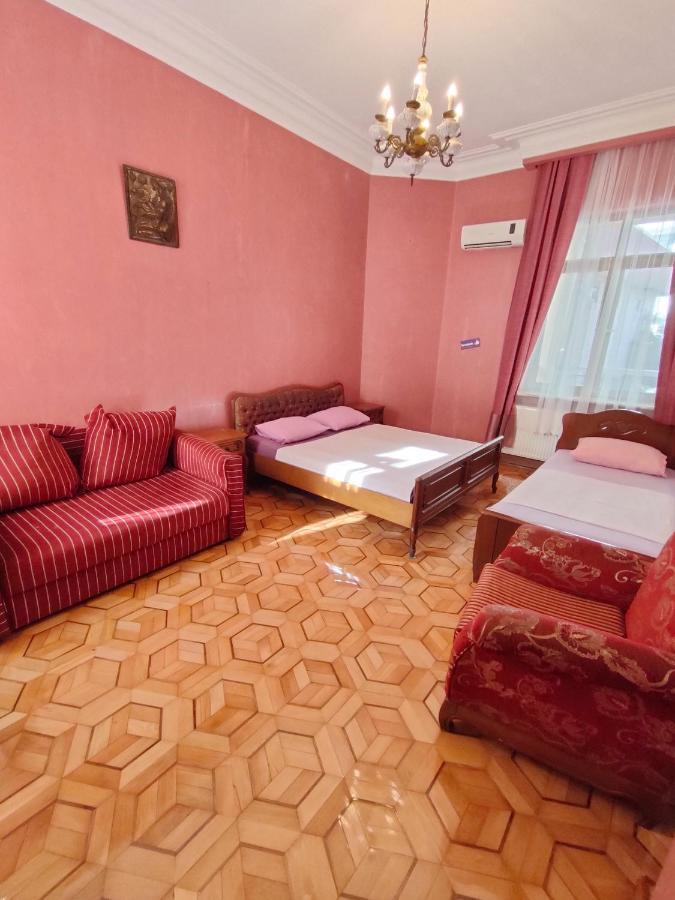 Batumi Sun Hostel ภายนอก รูปภาพ