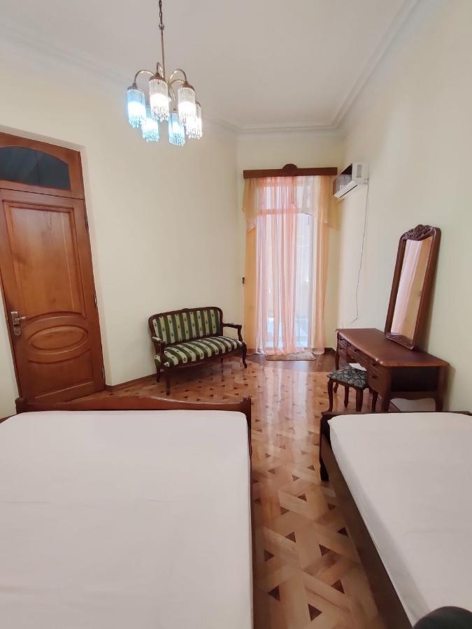 Batumi Sun Hostel ภายนอก รูปภาพ