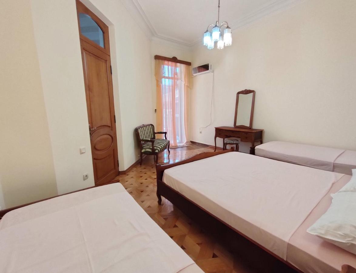 Batumi Sun Hostel ภายนอก รูปภาพ