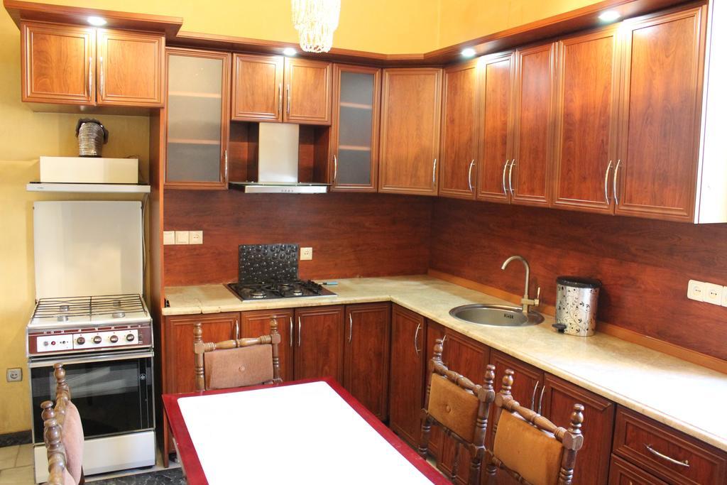 Batumi Sun Hostel ภายนอก รูปภาพ